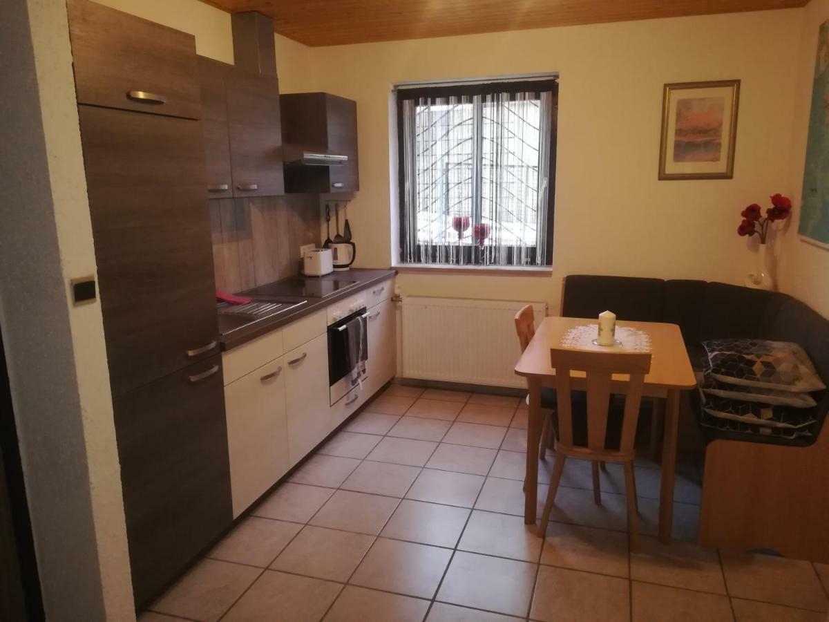 Haus Chrissy Lägenhet Altmünster Exteriör bild