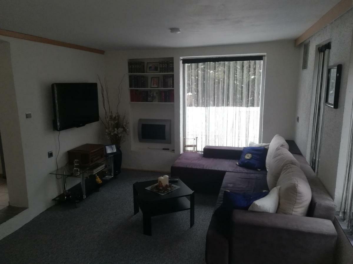 Haus Chrissy Lägenhet Altmünster Exteriör bild